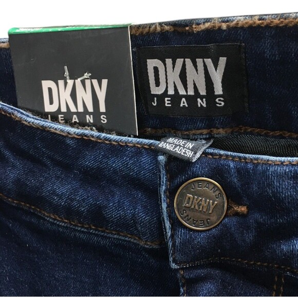 DKNY Jeans Men's Size 38 x 30 Blue Duane Straight Leg - Picture 3 of 4